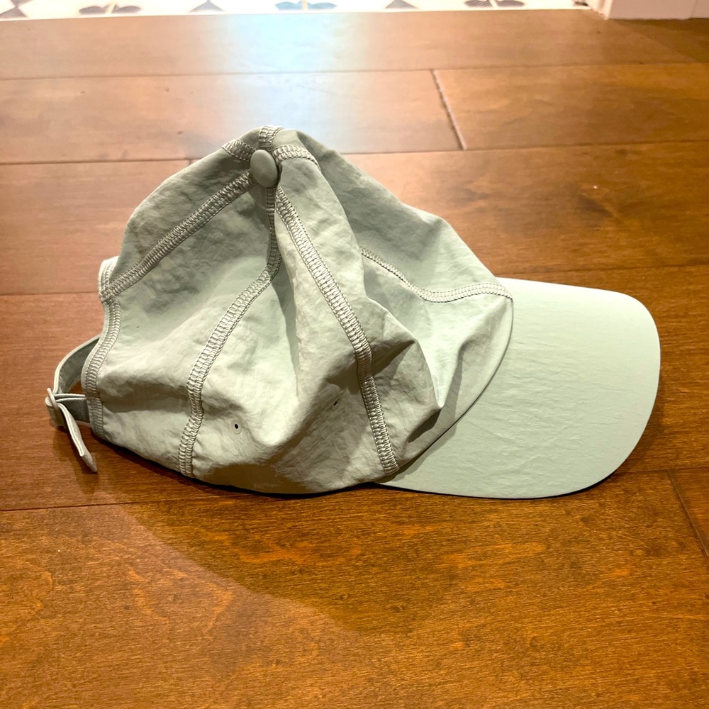NWOT Lululemon Athletica Womens baller hat